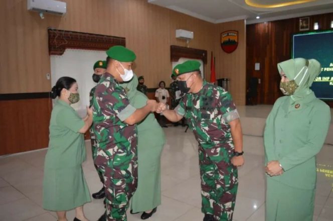 
					Kodim 0212/Tapsel Gelar Acara Tradisi Korps Raport Penerimaan Perwira Baru