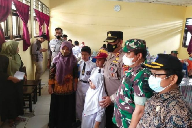 
					Polres Palas Gencarkan Sosialisasi Vaksin Anak Usia 6 – 12 Tahun Kepada Orang Tua Siswa