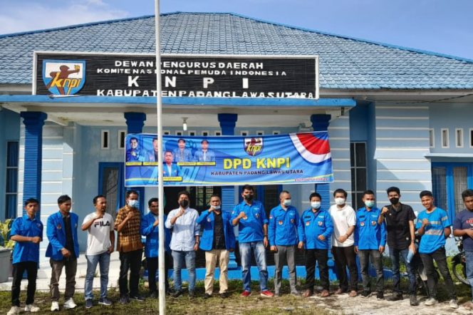 
					SKT Tak Keluar, DPD KNPI Paluta Minta Bupati Copot Kaban Kesbangpol