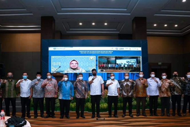 
					Walikota Padang Sidempuan Hadiri Diseminasi Hasil Kajian KPJU Unggulan UMKM Provinsi Sumut