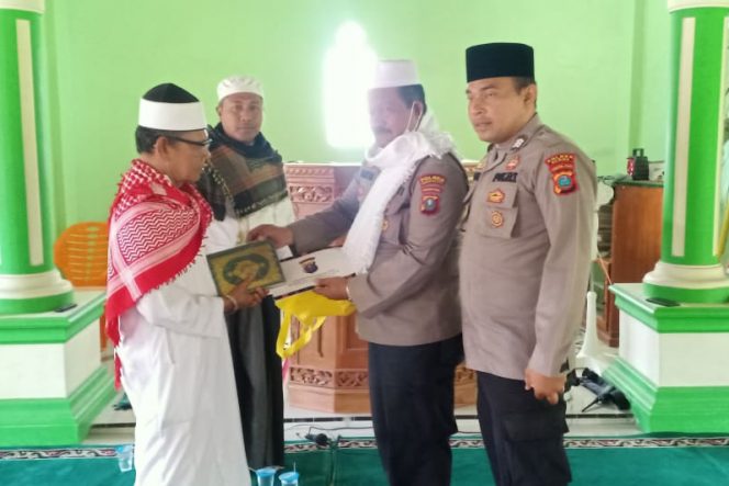 
					Kapolsek Batang Natal Safari Jum’at di Mesjid Babul Jannah Desa Sipogu