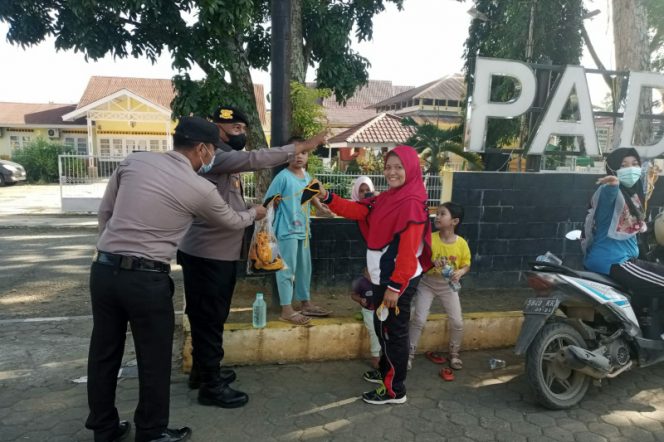 
					Polres Padang Lawas Patroli Operasi Yustisi Gabungan, Sarankan Masyarakat Tentang Prokes