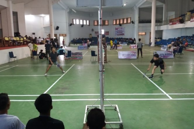 
					8 Besar Madina Cup I, Tunggal Putra Mutiara Jr Tundukkan Jaya Madina