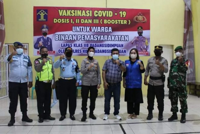 
					Lapas Kelas IIB Padang Sidempuan Sukses Vaksinasi Booster Ratusan Warga Binaan