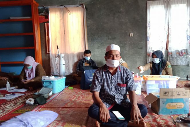 
					Kades Sibanggor Julu Mengakui Ada Bau Menyengat, Warga Terpaksa Dilarikan Ke Rumah Sakit