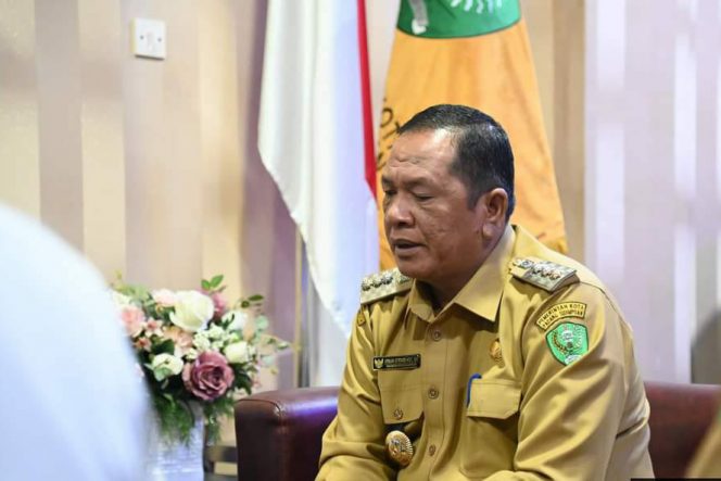 
					Walikota Irsan Efendi Terima Audensi Ketua BWI Kota Padang Sidempuan