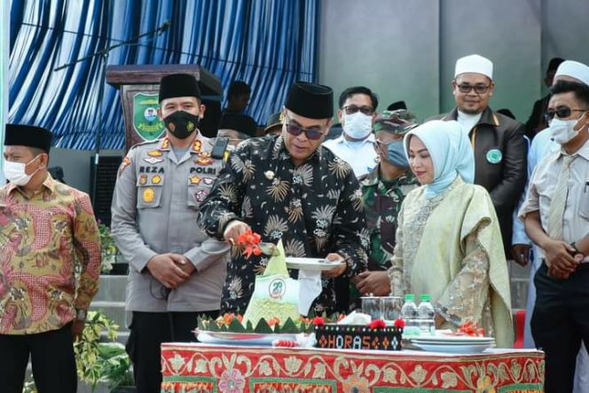 
					Bupati HM. Jakfar Sukhairi Nasution Buka Ekspo Ekonomi Kreatif Madina 2022