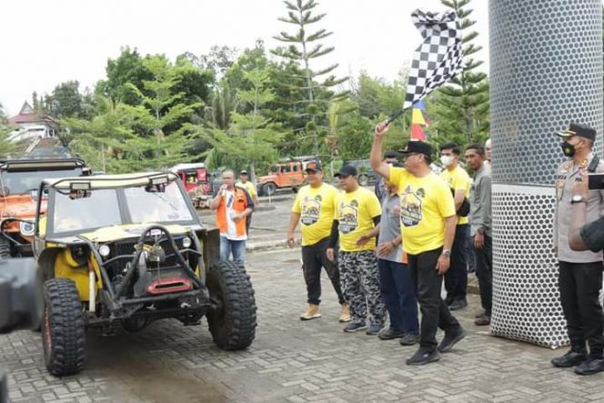 
					Bupati Sukhairi Lepas 35 Offroader Event Madina Mountains Expedition 2022