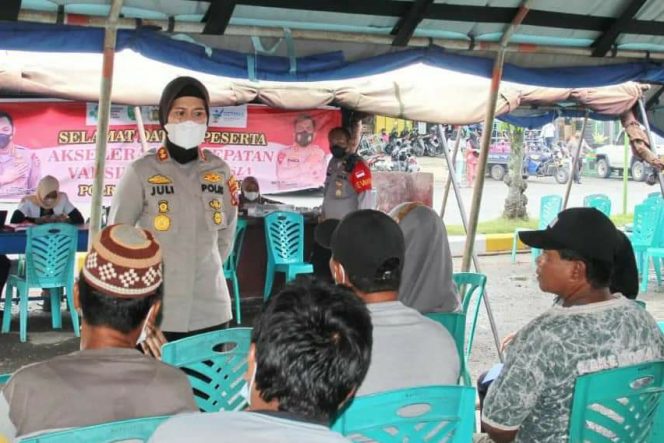 
					Polres Padangsidimpuan Gelar Vaksinasi Tahap I, II Dan III, Setiap Peserta Dapat Sembako
