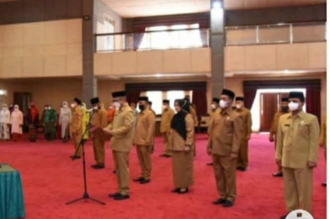 
					Bupati Lantik 21 Pejabat Eselon II Pemkab Tapanuli Selatan