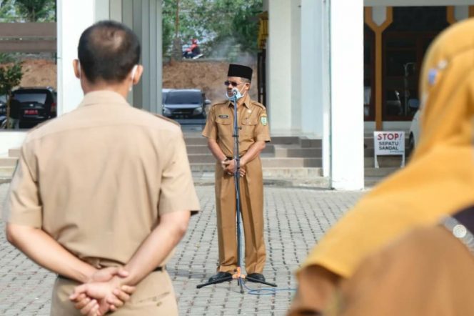 
					Minta ASN Disiplin, Sekda Madina : Daftar Hadir Pegawai Indikator Utama Evaluasi Jabatan