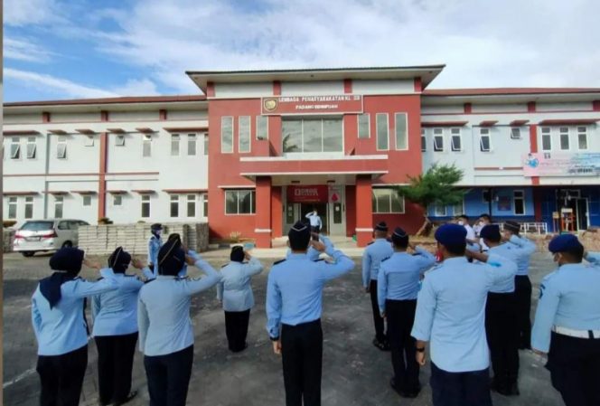 
					Perkuat Kualitas Kinerja, Kalapas Kelas IIB Padang Sidempuan Pimpin Apel Pagi Petugas