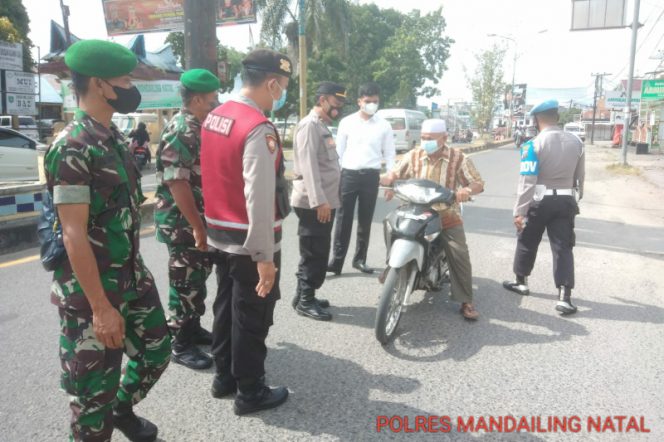 
					Satker Gugus Tugas TNI – Polri Madina Gelar Operasi Yustisi Prokes