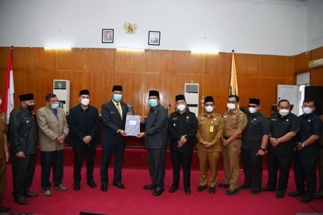 
					Wali Kota Padang Sidempuan Sampaikan LKPJ Tahun 2021