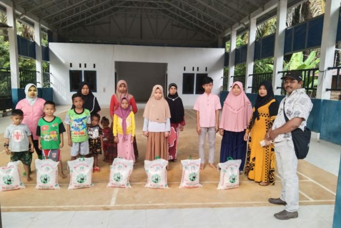
					Jelang 1 Syawal 1443 H, Perusahaan Perkebunan PT. Maduma Berbagi Dengan Puluhan Anak Yatim