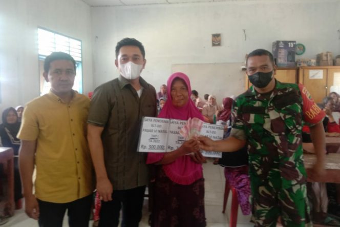 
					Pemdes Pasar VI Natal Salurkan 3 Bulan BLT-DD Ke 98 KPM, Himbauan Camat : Manfaatkan Sebaik – Baiknya