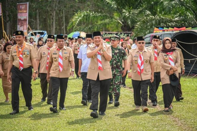 
					Walikota Irsan Efendi Nasution Buka Jambore Gerakan Pramuka Kota Padang Sidempuan