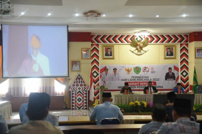 
					Sekda Tapsel : Tanamkan Nilai-Nilai Pancasila Agar Tumbuh Rasa Cinta Kepada NKRI