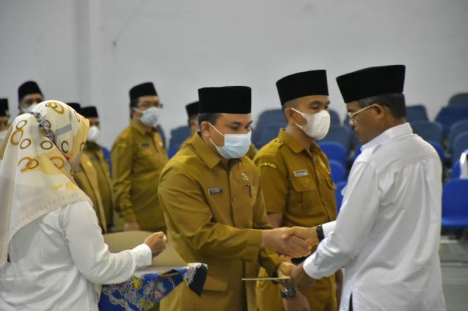 
					Sekda Lantik dan Kukuhkan 86 Pejabat Eselon III di Lingkungan Pemkab Madina