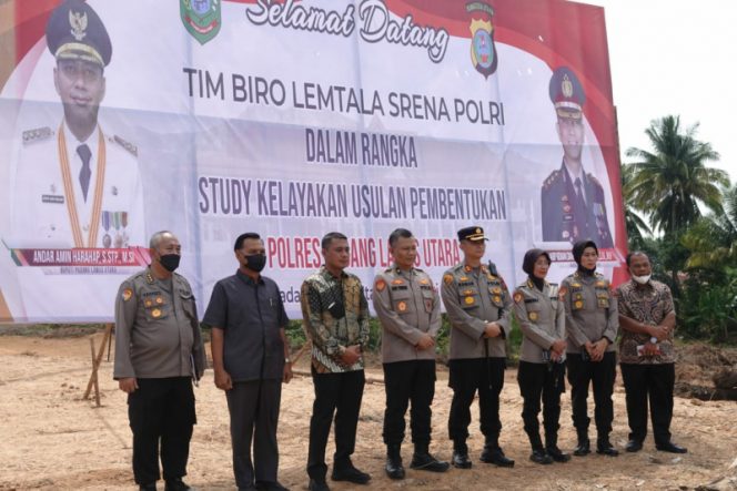 
					Bupati Paluta Hadiri Kegiatan Studi Kelayakan Pembentukan Polres Paluta