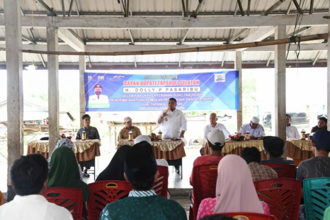 
					Bupati Tapsel Berharap Penerima Manfaat BSPS Bisa Bangun Rumah Sesegera Mungkin