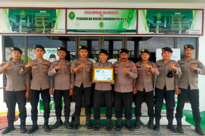 
					Pengadilan Negeri Sibuhuan Beri Piagam Atas Perjuangan Sat Samapta Polres Palas Basmi Pekat