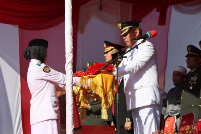 
					Bupati Sukhari Pimpin Upacara Detik – Detik Proklamasi Kemerdekaan RI Ke 77 di Kabupaten Madina