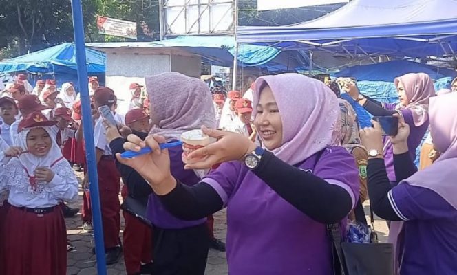 
					Hari Kesehatan Gigi Nasional 2022, 1.000 Siswa SD di Palas Ikuti Sikat Gigi Bersama