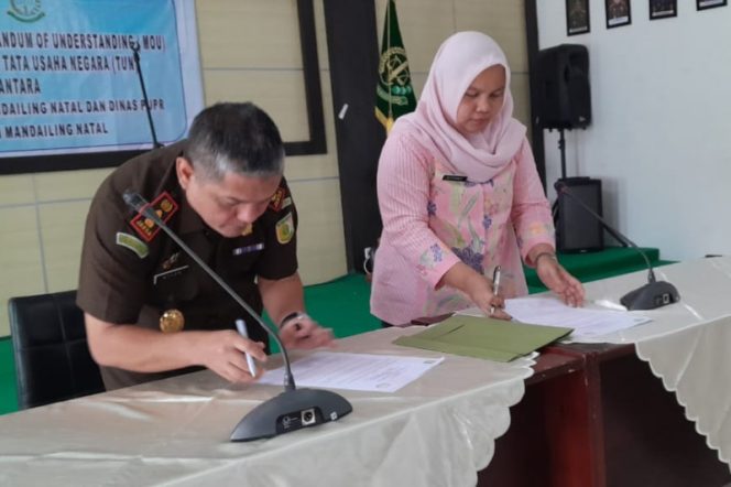 
					Dinas PUPR Dan Kejari Madina Tandatangani MoU, Hindari Kesalahan Dalam Pelaksanaan Kegiatan