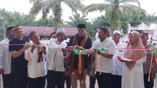 
					Bupati Sukhairi Resmikan Mesjid Syuhada Tsani Sinunukan I Central Madina