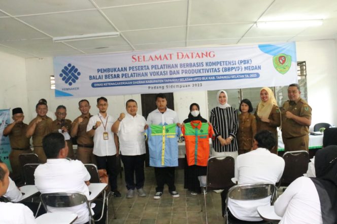
					Bupati Dolly : Hadirnya Kembali BLK, Cara Pemkab Tapsel Lahirkan Lapangan Kerja Baru