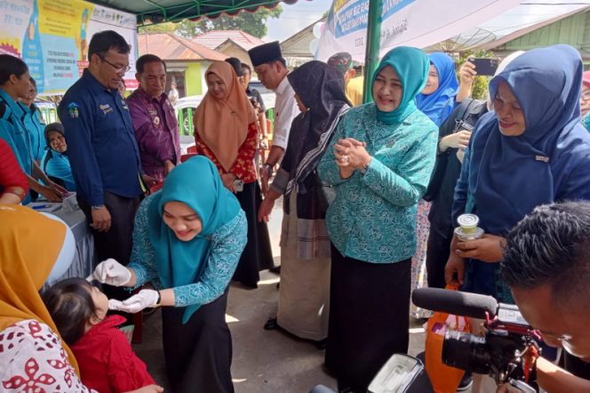 
					Ketua PKK Sumut & Tapsel Kunjungi Pelaksanaan Sub PIN Polio di Kelurahan Baringin