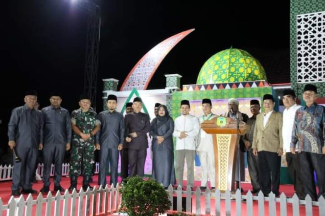 
					Bupati AZP Buka MTQ N Ke XIV Tingkat Kabupaten Padang Lawas