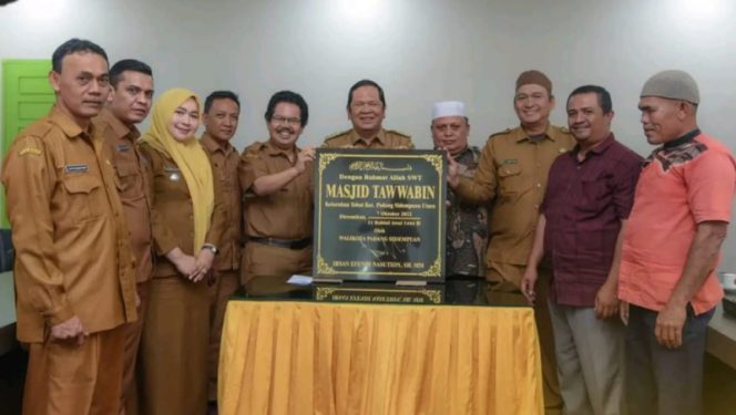 
					Walikota Tanda Tangani Batu Prasasti Peresmian Masjid Tawwabin Kelurahan Tobat
