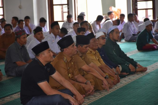 
					Pemkab Madina Menggelar Program Zuhur Berjamaah dan Tadarusan Selama Ramadhan 1444 H