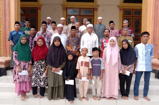 
					BKM Masjid Syuhada’Tsani Sinunukan I Central Serahkan Santunan Anak Yatim-piatu