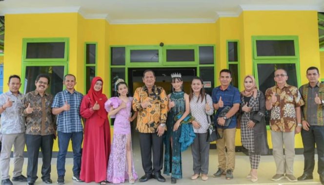 
					Walikota Terima Perwakilan Kota Padang Sidempuan Pada Ajang Putri Anak Sumut 2023