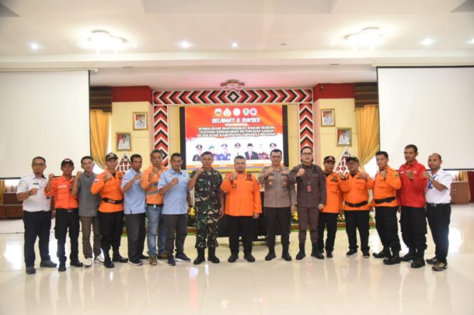 
					Bupati Tapsel Himbau Masyarakat Agar Tidak Bakar Hutan dan Lahan