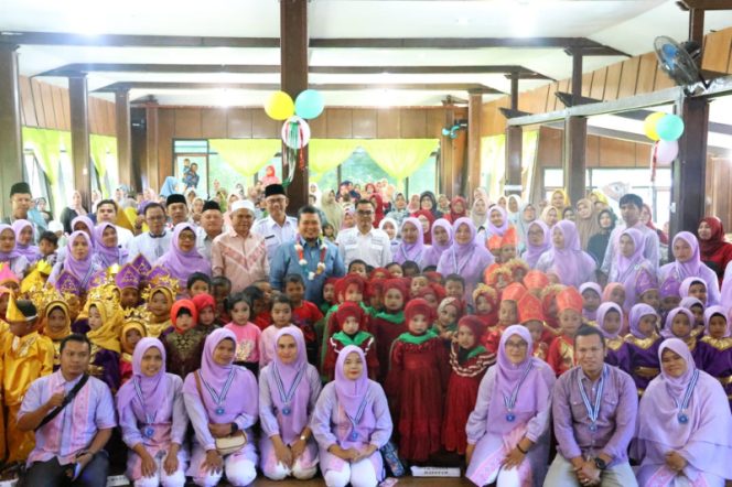 
					Bupati Harapkan PAUD Di Tapsel Segera Menyesuaikan Intruksi Kemendikbudristek RI