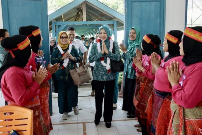 
					TP PKK Sumut Lakukan Monitoring Iva Test di Naga Juang