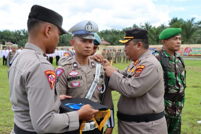 
					Hari Bertugas di Polres Palas, AKBP Diari Estetika Langsung Pimpin Ops Patuh Toba 2023