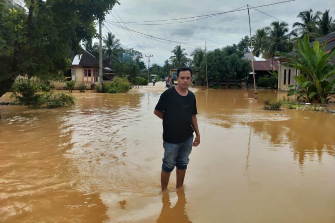 
					Diguyur Hujan Semalaman, Sungai Meluap, Desa Bonda Kase Kebanjiran