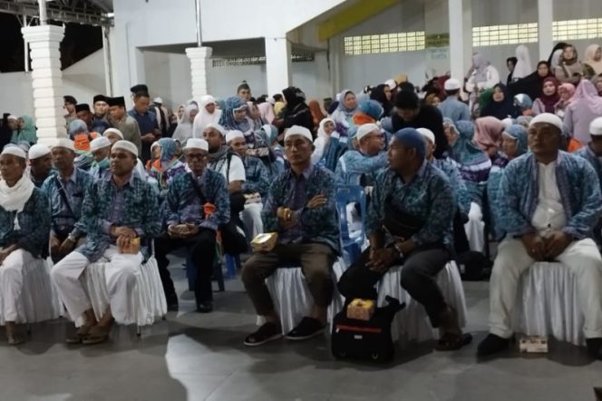 
					20 Jama’ah Haji Asal Hutabargot Tiba Dikampung Halaman Dalam Keadaan Sehat Wal’afiat
