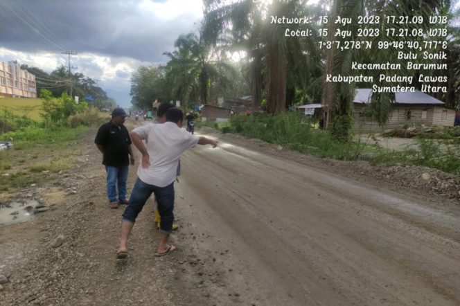 
					Lakalantas di Palas, Pengendera Septor Tergelincir Di Lokasi Proyek MYC, Ayah dan Anak Meninggal