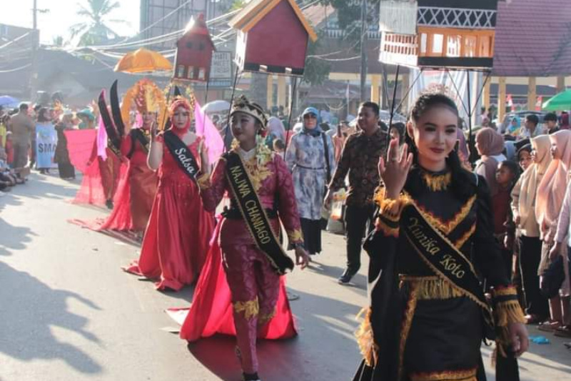 Semarakkan Hut Ri Ke 78 Pawai Karnaval Padang Lawas Memukau Masyarakat