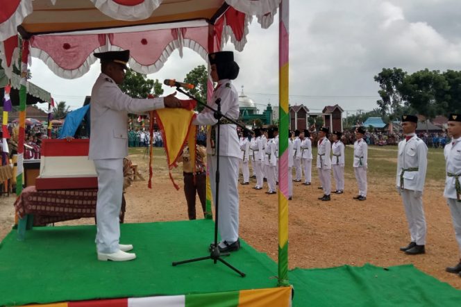 
					Upacara Pengibaran Bendera Merah Putih Peringatan HUT-RI ke-78 di Sinunukan Berlangsung Khidmat