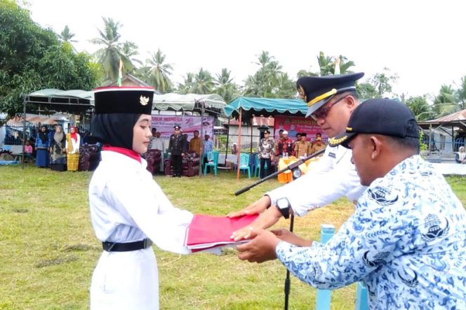 
					Upacara Pengibaran Bendera Merah Putih HUT RI Ke 78 di Hutabargot Berjalan Sukses