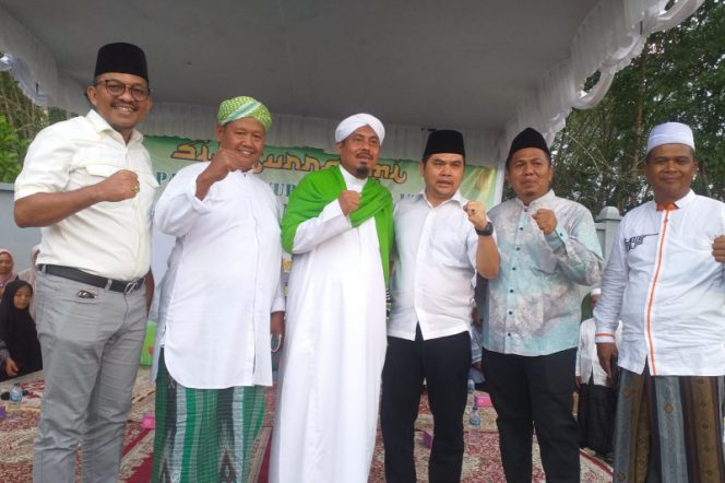 
					Setelah Gubsu, Kadis Kominfo Sumut Turut Berpartisipasi di Pembangunan Mesjid Nurul Haromain