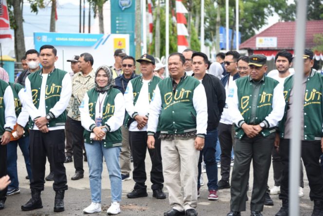 
					Walikota Padangsidimpuan Uji Sepeda Motor Listrik di acara Celebration & Touring With EVIT