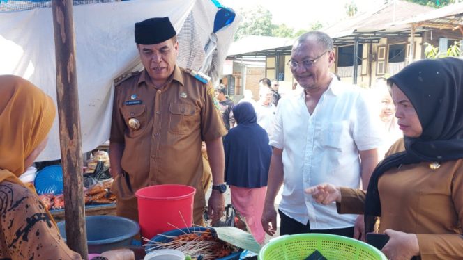 
					Bupati Madina HM. Jafar Sukhairi Tinjau Transaksi Perdagangan di Pekan Pasar Kayulaut